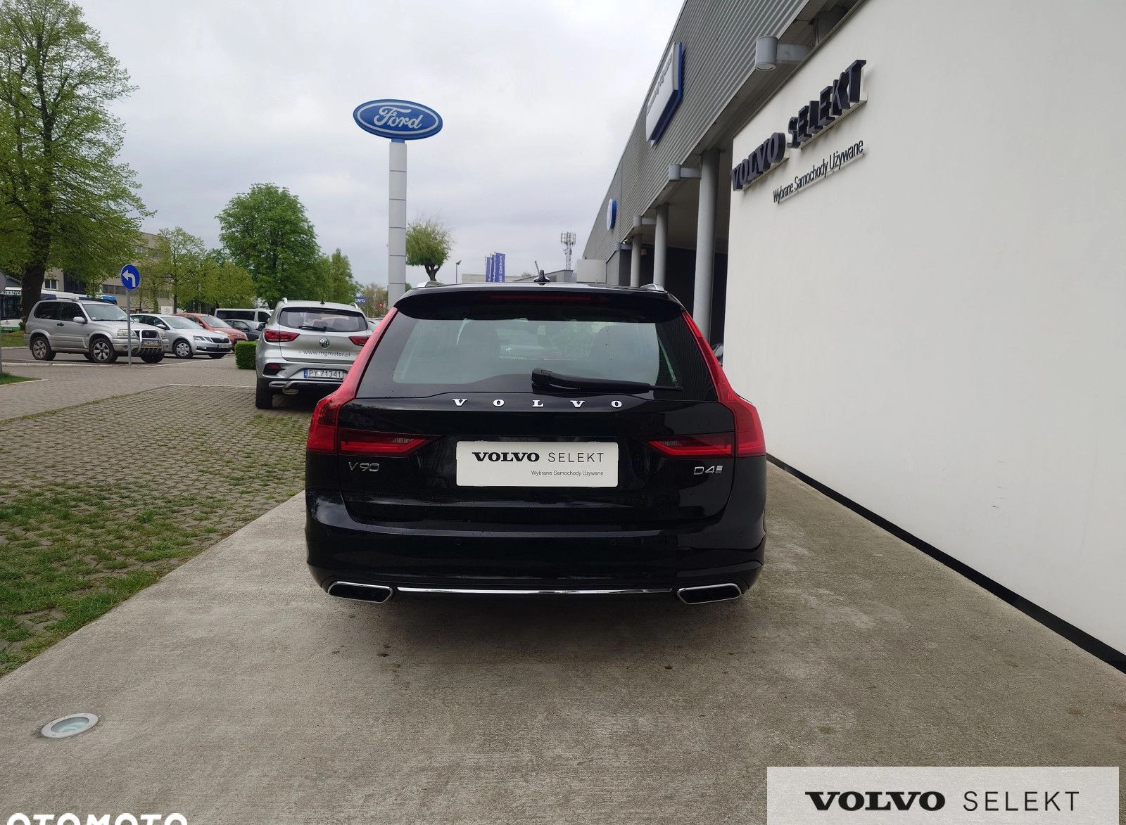 Volvo V90 cena 109900 przebieg: 116000, rok produkcji 2017 z Bobowa małe 631